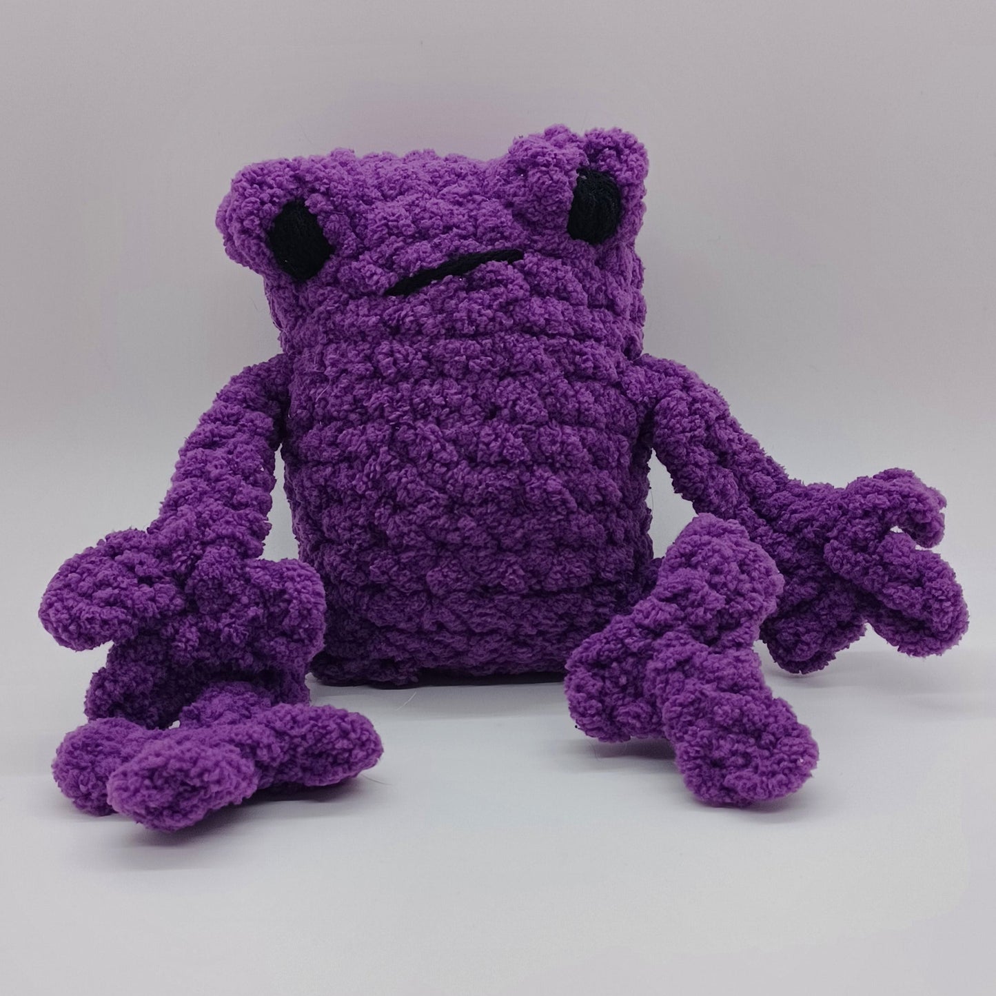 Small Leggy Frog Plush With Yarn Eyes